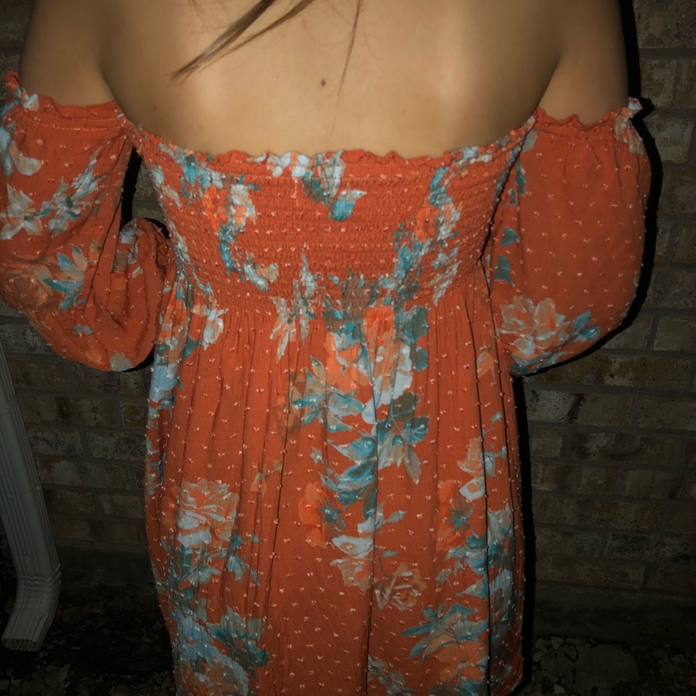 Dress - Picture 2 of 2